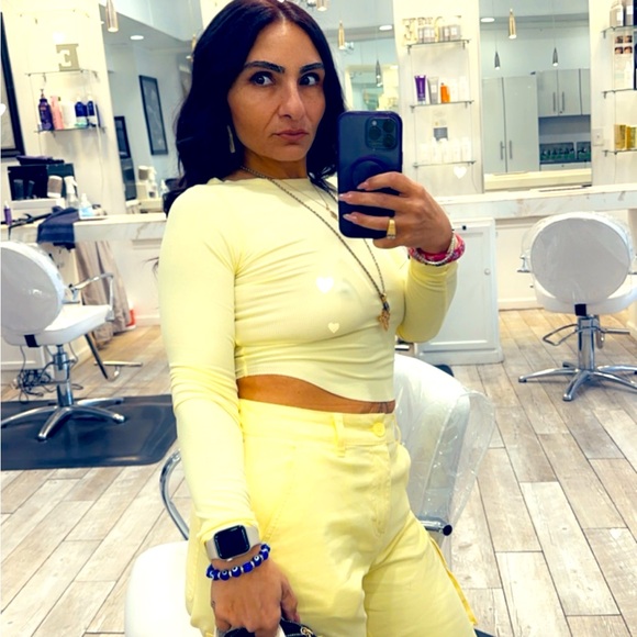 Meet your Posher, Nina The Original Business Vixen and Mastermind! - Picture 1 of 11